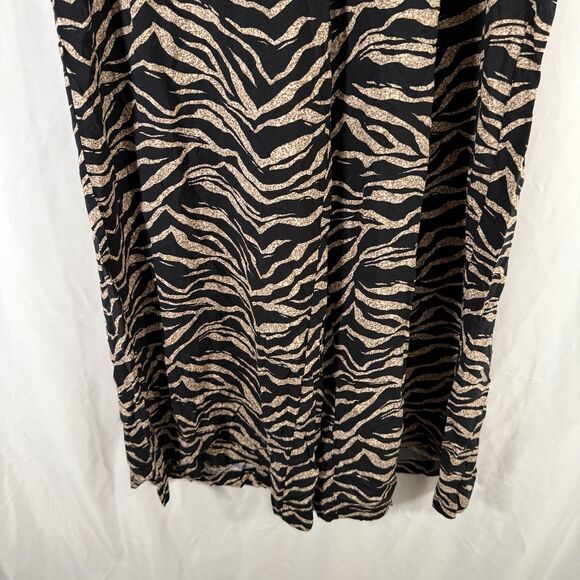 New Torrid Pants Women's 2R Black Beige Animal Print Pull On Wide Leg Lightweigh - Picture 3 of 12